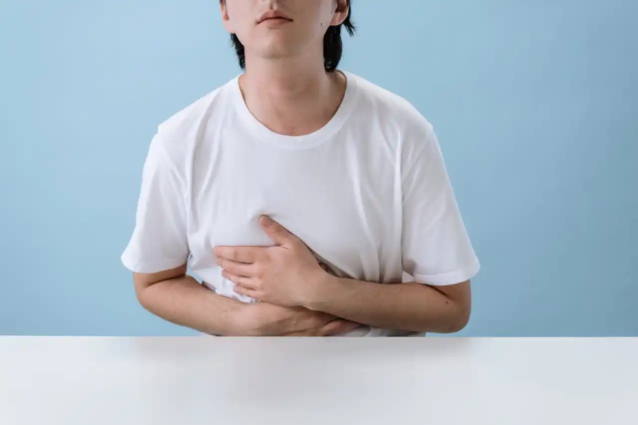 Understanding the Symptoms and Causes of Dumping Syndrome
